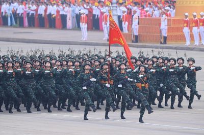 Tổ chức diễu binh, diễu hành tại Quảng trường Ba Đình dịp 100 năm thành lập Đảng