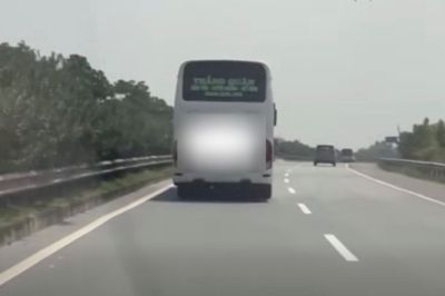 Xử phạt tài xế xe khách chạy 'rùa bò', bám làn trái cao tốc suốt 3km