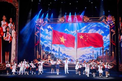 Đón Tết Trung thu, thưởng thức sắc màu văn hóa Việt - Trung