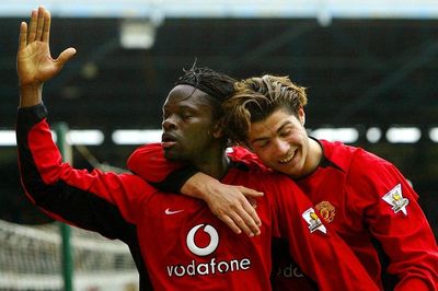 Saha giàu gấp 4 lần Ronaldo nhờ cú rẽ bất ngờ