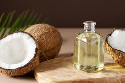 Dầu dừa có thể hỗ trợ kiểm soát cân nặng như thế nào?
