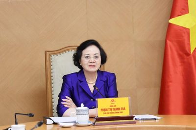 Phó Thủ tướng Phạm Thị Thanh Trà họp về xây dựng Đề án cải cách chính sách tiền lương và BHXH