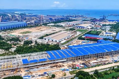 Đẩy nhanh tiến độ thi công dự án Nhà máy sản xuất ray và thép đặc biệt Hòa Phát Dung Quất