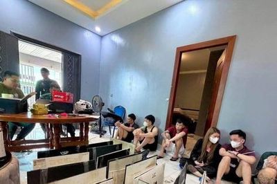 Campuchia bắt giữ hơn 20.000 nghi phạm lừa đảo trực tuyến