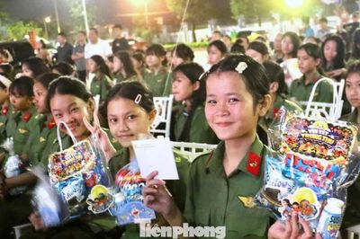 Trung thu đầu tiên dưới mái trường Công an