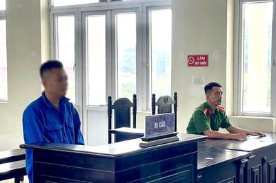 Lĩnh án tù vì chém người khác bị thương