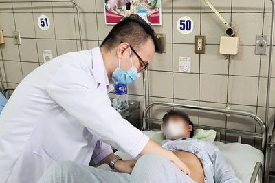 Chàng trai 25 tuổi suy thận độ 5 sau 5 năm liên tiếp tăng ca, thức khuya