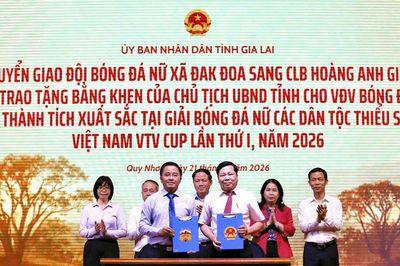 Hoàng Anh Gia Lai chính thức tiếp nhận đội bóng nữ Đak Đoa
