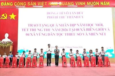 Chăm lo Trung thu cho trẻ em vùng biên giới, dân tộc thiểu số