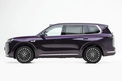 SUV hạng D siêu tiết kiệm xăng, nội thất tiện nghi, giá từ 535 triệu đồng