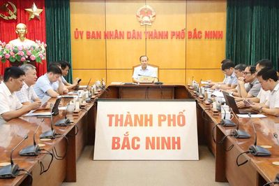 Đẩy mạnh sắp xếp, tổ chức lại các cơ sở giáo dục nghề nghiệp công lập