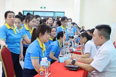 Đẩy mạnh tuyên truyền khám sức khỏe định kỳ cho đoàn viên, người lao động