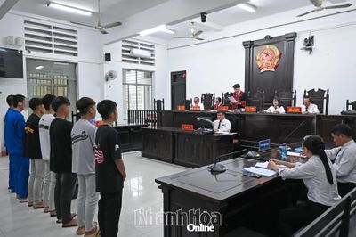 Gây sự, đánh người, 7 bị cáo vào tù