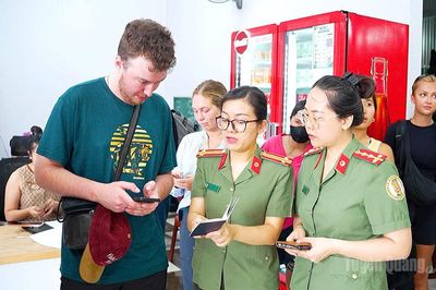 Siết chặt quản lý cư trú người nước ngoài
