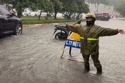 Hà Nội yêu cầu các đơn vị không lơ là quản lý, duy tu hệ thống thoát nước