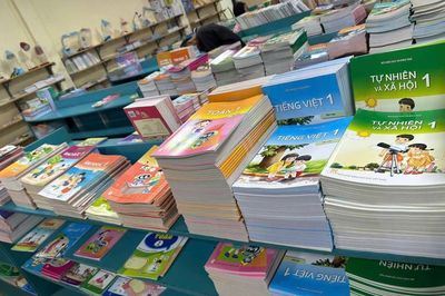 Hà Nội yêu cầu trường học rà soát, khắc phục thiếu sách giáo khoa