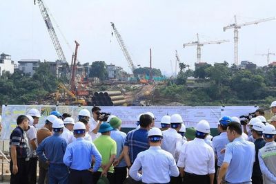 Hà Nội siết tiến độ dự án, không để “có mặt bằng, nhà thầu vẫn chậm”