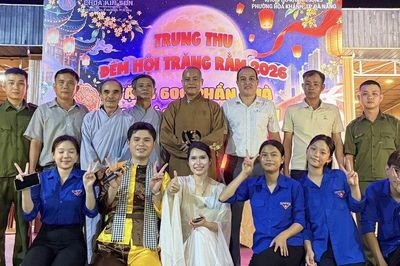 TP Đà Nẵng: Chùa Kim Sơn trao hàng trăm phần quà cho thiếu nhi