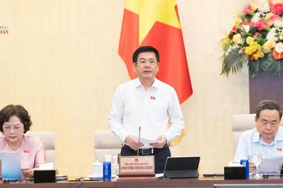 Thu hẹp diện thực hiện đánh giá tác động môi trường nhưng phải kiểm soát chặt nguồn phát thải lớn