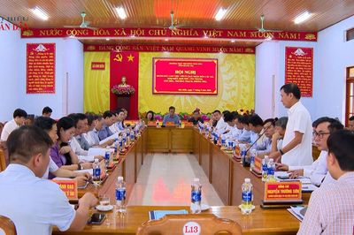 Thường trực HĐND tỉnh Quảng Trị khảo sát, làm việc với UBND các địa phương