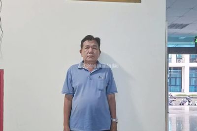 Đối tượng truy nã đặc biệt nguy hiểm ở Cần Thơ ra đầu thú