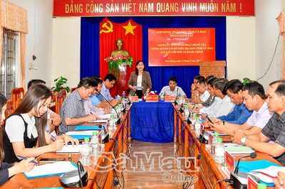 Tháo gỡ vướng mắc, nâng cao hiệu quả hoạt động của chính quyền cơ sở