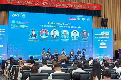 Kiến tạo không gian phát triển logistics vùng đồng bằng sông Hồng