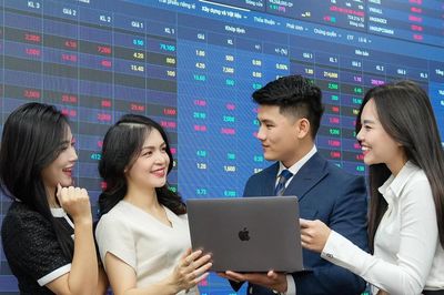 Ngành chứng khoán đón đầu chu kỳ tăng trưởng mới