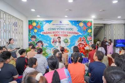 Mang Trung thu đến với trẻ em có hoàn cảnh khó khăn