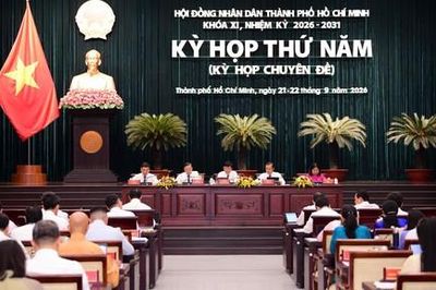 TPHCM: Biến những quyết sách thành công trình, dự án, nguồn lực, tăng trưởng
