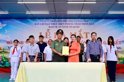 Phường Tương Mai ra mắt mô hình 'Trường học văn minh, cộng đồng gắn kết'