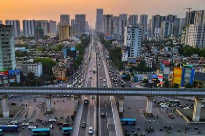 Bỏ làn dừng khẩn cấp đường Vành đai 3 trên cao: Lợi bất cập hại?