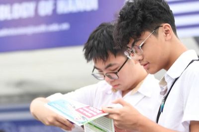 Bỏ cộng điểm IELTS: Cần lộ trình để không làm giảm động lực học tập