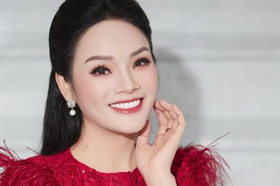 Nữ NSƯT mang hàm Phó Giáo sư: Sao Mai đã giúp tôi 'đổi đời'
