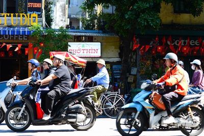 Miền Bắc nắng nóng 35 độ, dải hội tụ nhiệt đới gây mưa lớn từ Huế