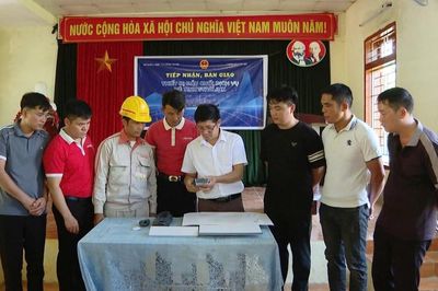 Đưa Internet vệ tinh Starlink đến các thôn, bản khó khăn ở Sơn La