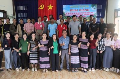 Quảng Ngãi: Trao 'chìa khóa' văn hóa Hrê cho thể hệ trẻ