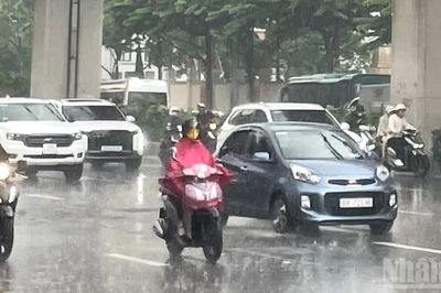 Thời tiết ngày 23/9: Bắc Bộ, Nam Bộ có mưa rào và dông ở nhiều nơi