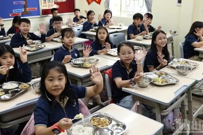 Hà Nội: Đề xuất tăng mức trần đối với dịch vụ tiền ăn của học sinh