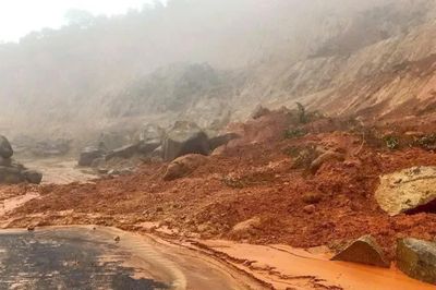 Lâm Đồng: Đèo Gia Bắc sạt lở do mưa lớn