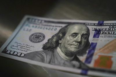 Tỷ giá USD hôm nay (23-9): Đồng USD chạm mức cao nhất trong hai tháng
