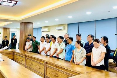 Nhiều cán bộ ở Đà Nẵng bị khởi tố vì đưa, nhận hối lộ và làm giả hồ sơ
