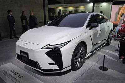[GALLERY] Lexus ES 2026 chốt lịch ra mắt Việt Nam, dự kiến từ 2,36 tỷ đồng