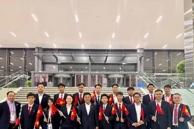 Thứ trưởng Lê Quân động viên các thí sinh tại Kỳ thi Kỹ năng nghề thế giới 2026
