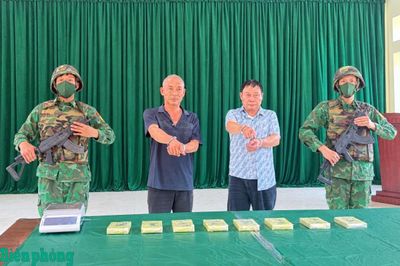 Khen thưởng lực lượng triệt phá thành công Chuyên án CB926p, thu giữ 8 bánh heroin