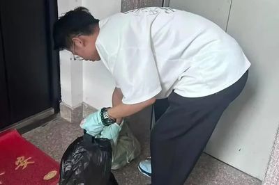 Kiếm tiền với dịch vụ đổ rác hộ