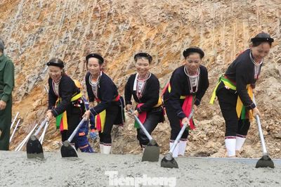 Người dân Lào Cai đồng thuận hiến đất mở đường giao thông nông thôn