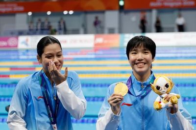 Yu Zidi, cô bé nghịch nước trở thành kỷ lục gia Asiad ở tuổi 13