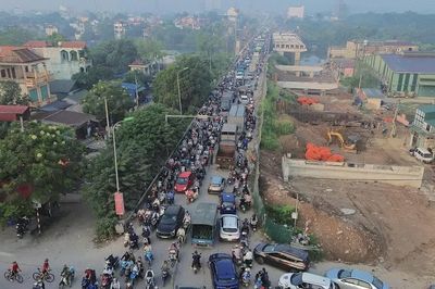 Lãnh đạo Thành ủy Hà Nội: Đẩy nhanh tiến độ dự án Quốc lộ 6 Ba La - Xuân Mai
