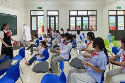 'Ngôi trường hạnh phúc' nơi cuối trời Tây Bắc